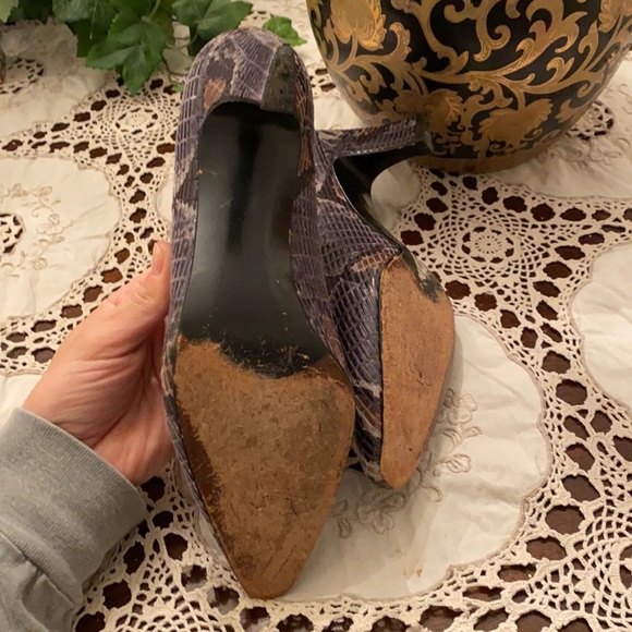Vintage Stuart Weitzman size 7 snake skin heel - Picture 5 of 6